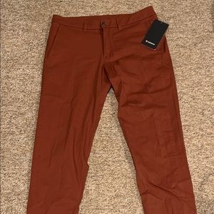 Men’s Lululemon Commission Pants Size 33X34